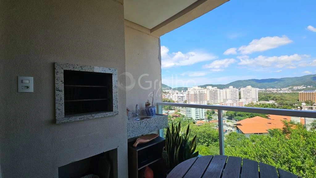 121 m² apartment with 2 bedrooms and en-suite — photo 3
