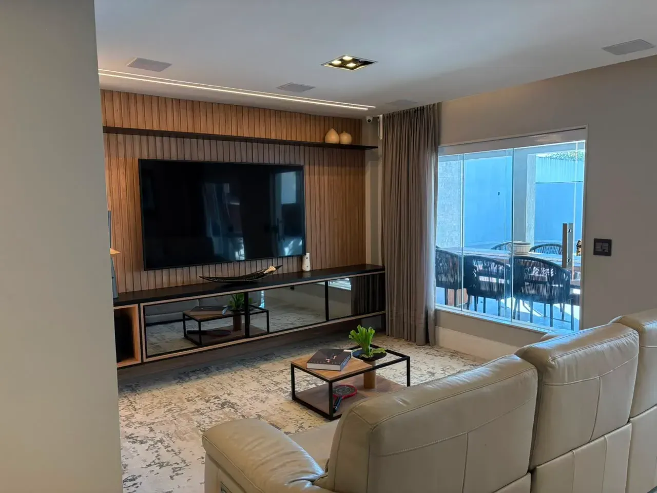 Furnished house with 5 bedrooms and 5 bathrooms — photo 15