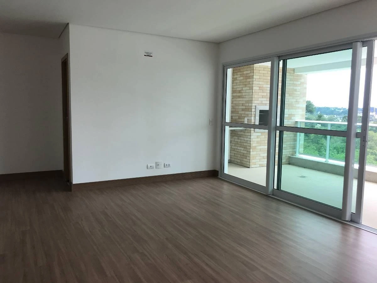 3-bedroom apartment with balcony and built-in grill — photo 7