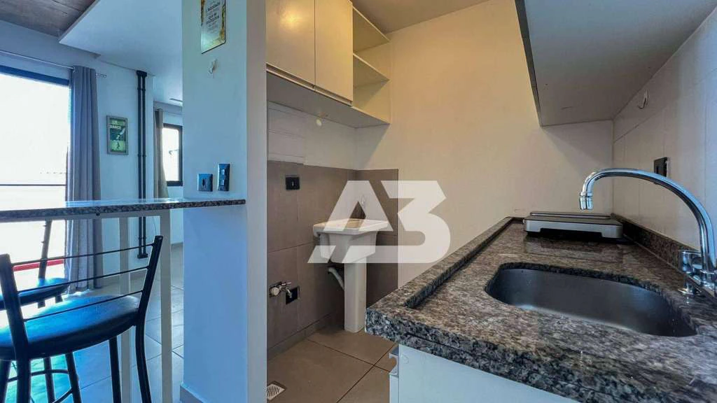 Studio with 1 bedroom and balcony in open-plan layout — photo 2