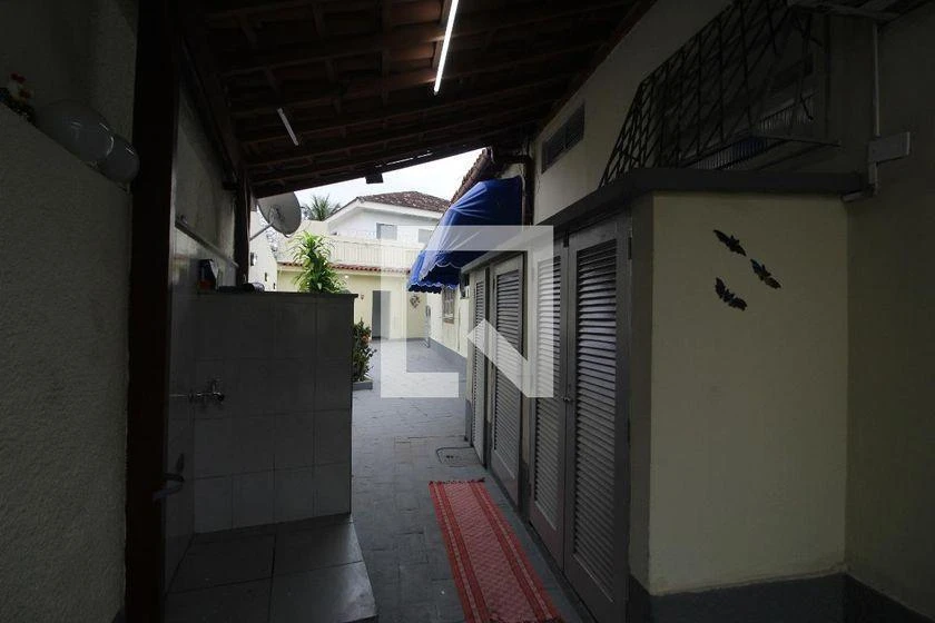 Casa de 3 dormitorios, 1 con baño propio, 545 m² — photo 14