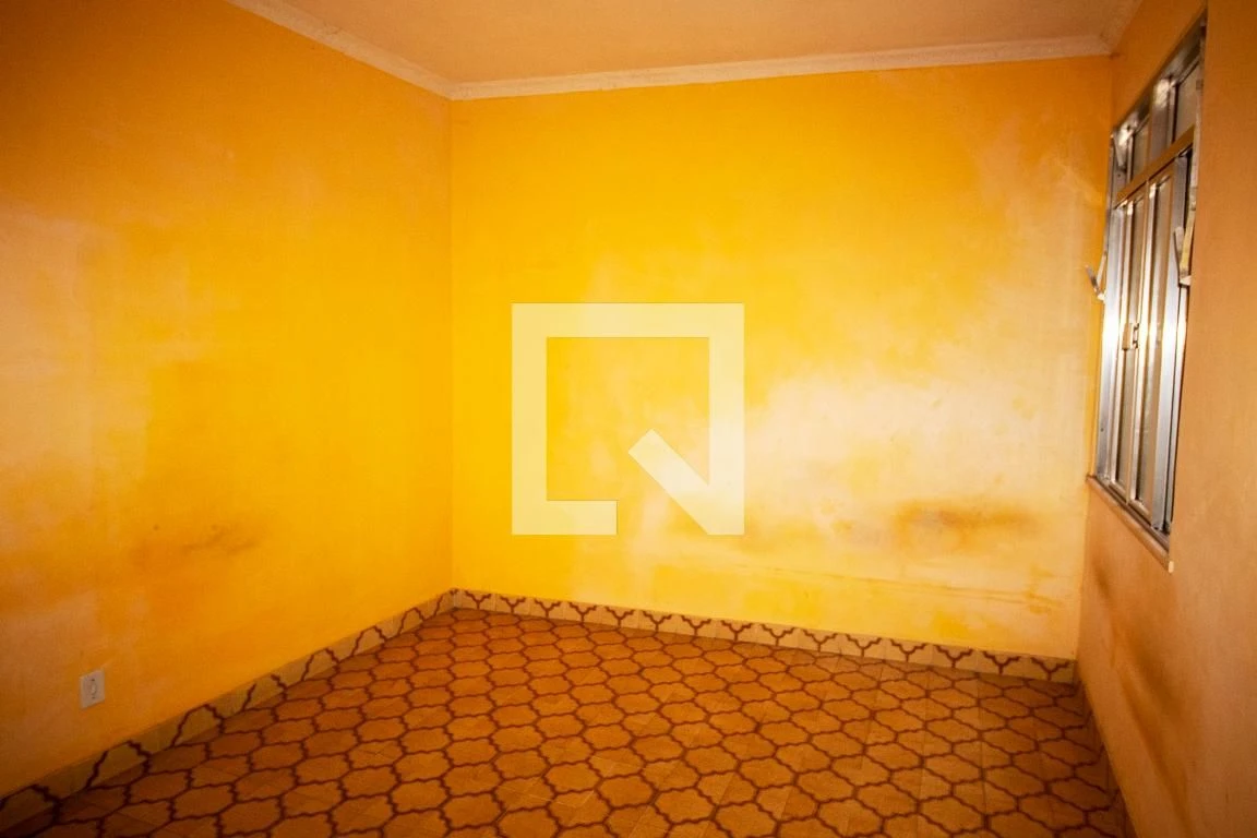 Unfurnished 2-bedroom apartment with a glass shower — photo 16