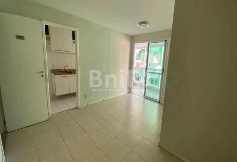 Unfurnished 2-bedroom apartment with a closed kitchen — photo 6