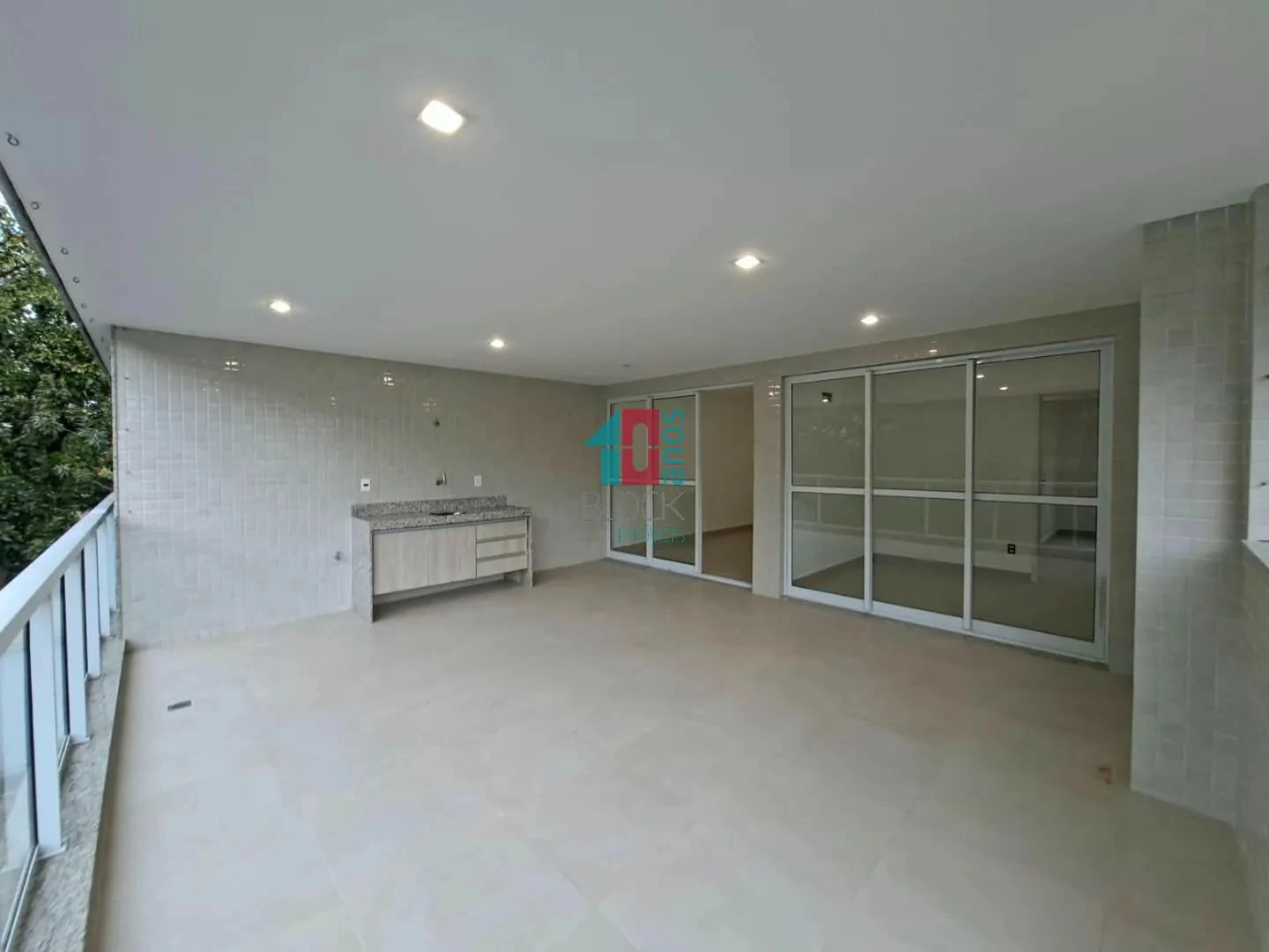 3-bedroom apartment with 1 suite and balcony, 122 m² — photo 4