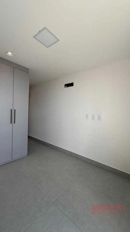 Furnished apartment, 60 m², with floor-to-ceiling windows — photo 9