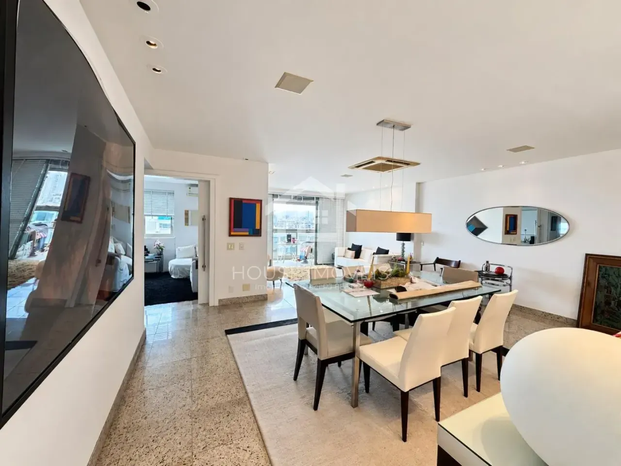 3-bedroom apartment with a water view in Rio de Janeiro — photo 14