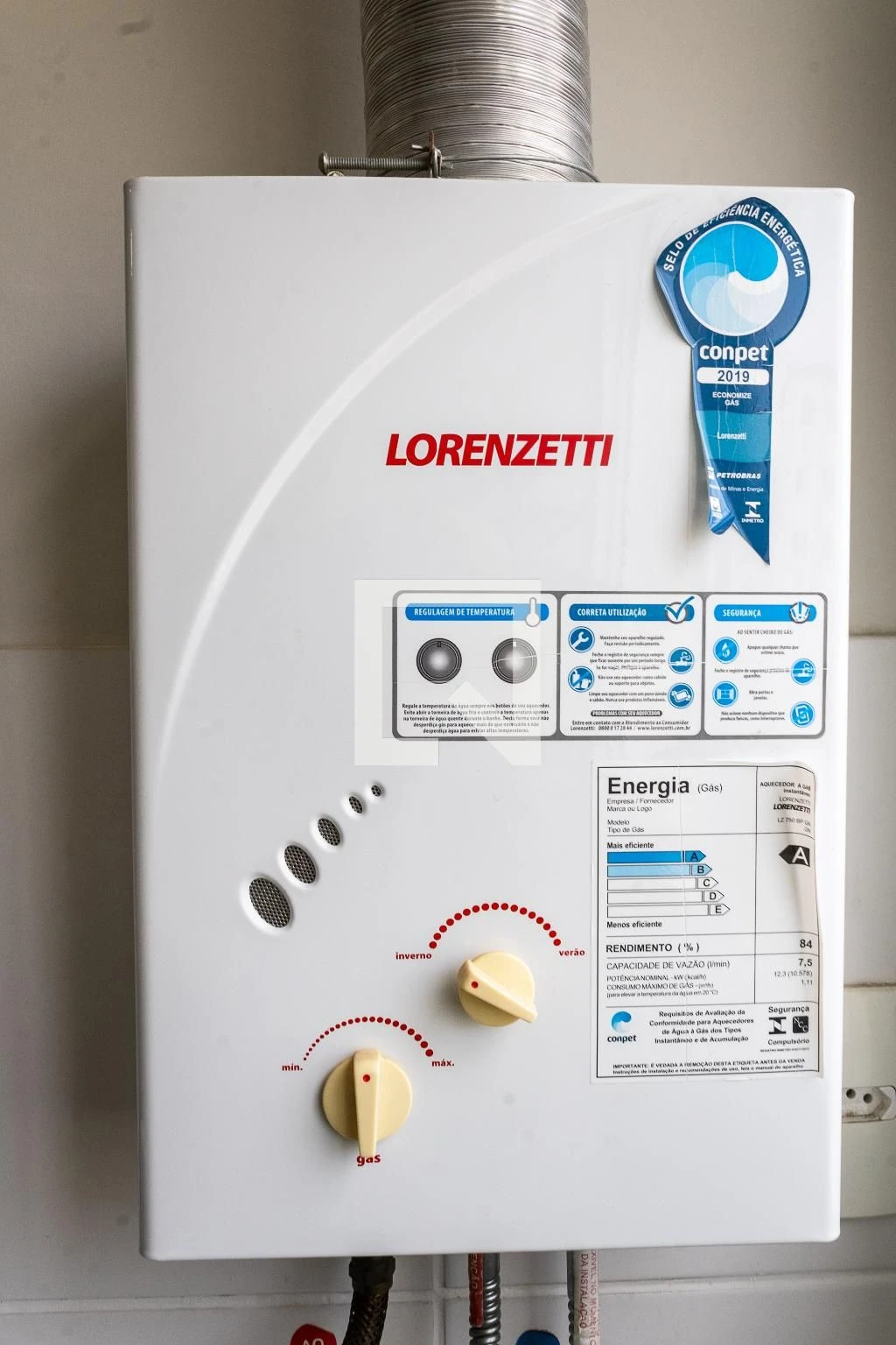 Washing machine in a 2-bedroom apartment, 44 m² — photo 50