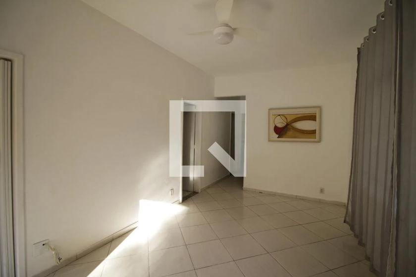 Casa de 381 m² com 7 quartos, 4 banheiros e jardim — photo 40