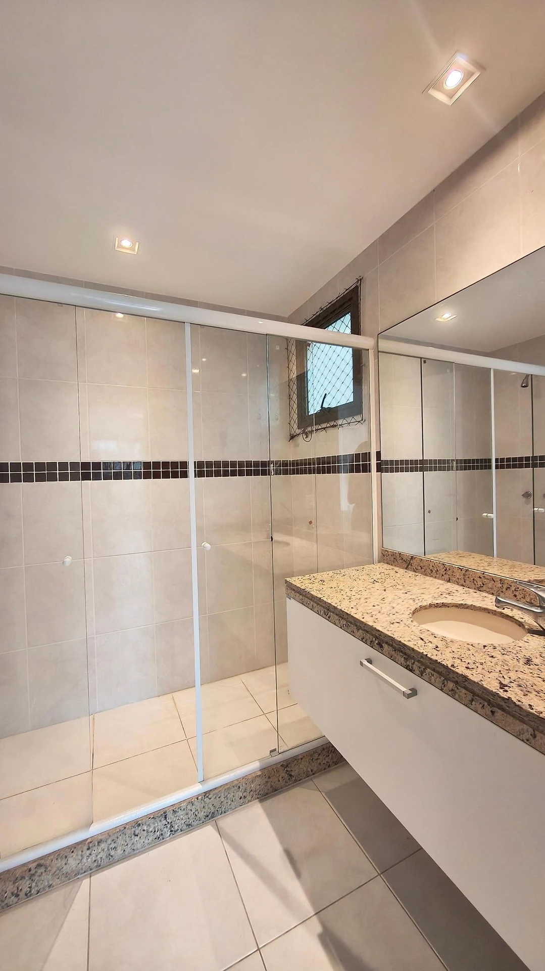 5-bedroom apartment with a washing machine in Rio de Janeiro — photo 42