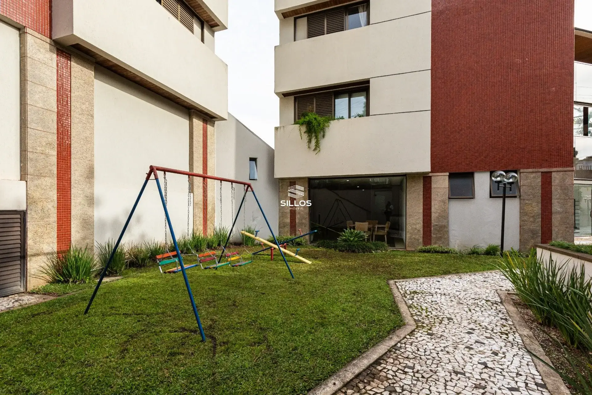 Apartamento para alugar com 262 m², 3 dormitórios e sacada — photo 37