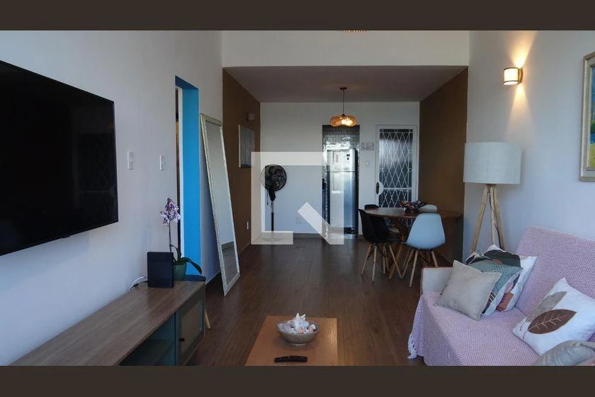 Furnished 2-bedroom apartment with balcony — photo 10