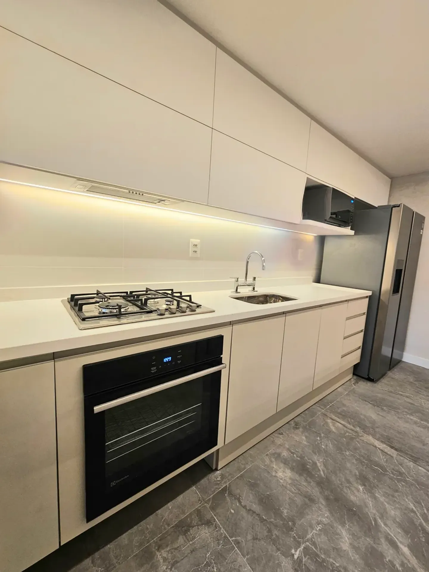 Apartment on the 5th floor with a private BBQ — photo 39