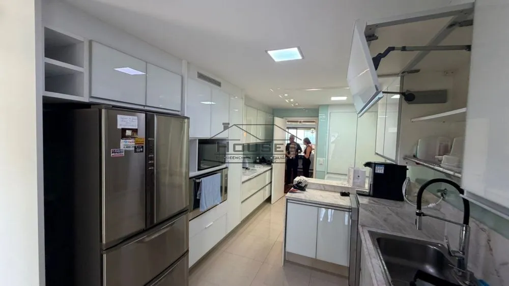 4-bedroom unfurnished apartment with 1 bathroom — photo 46
