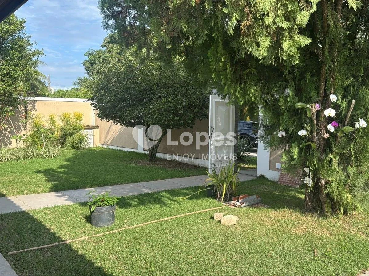 Furnished house, 330 m², with a glass-enclosed balcony — photo 16