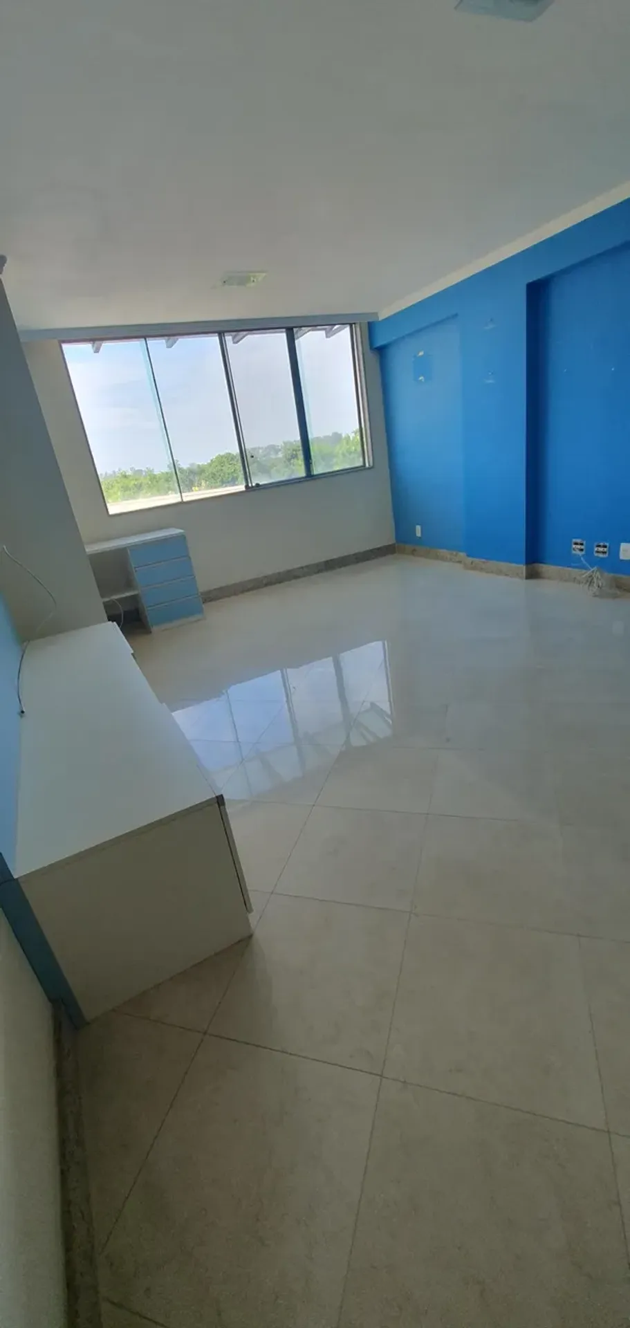 Duplex penthouse with 381 m² and a built-in grill balcony — photo 23