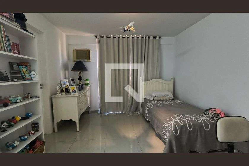 Top-floor duplex with 326 m², 5 bedrooms and 3 parking — photo 20