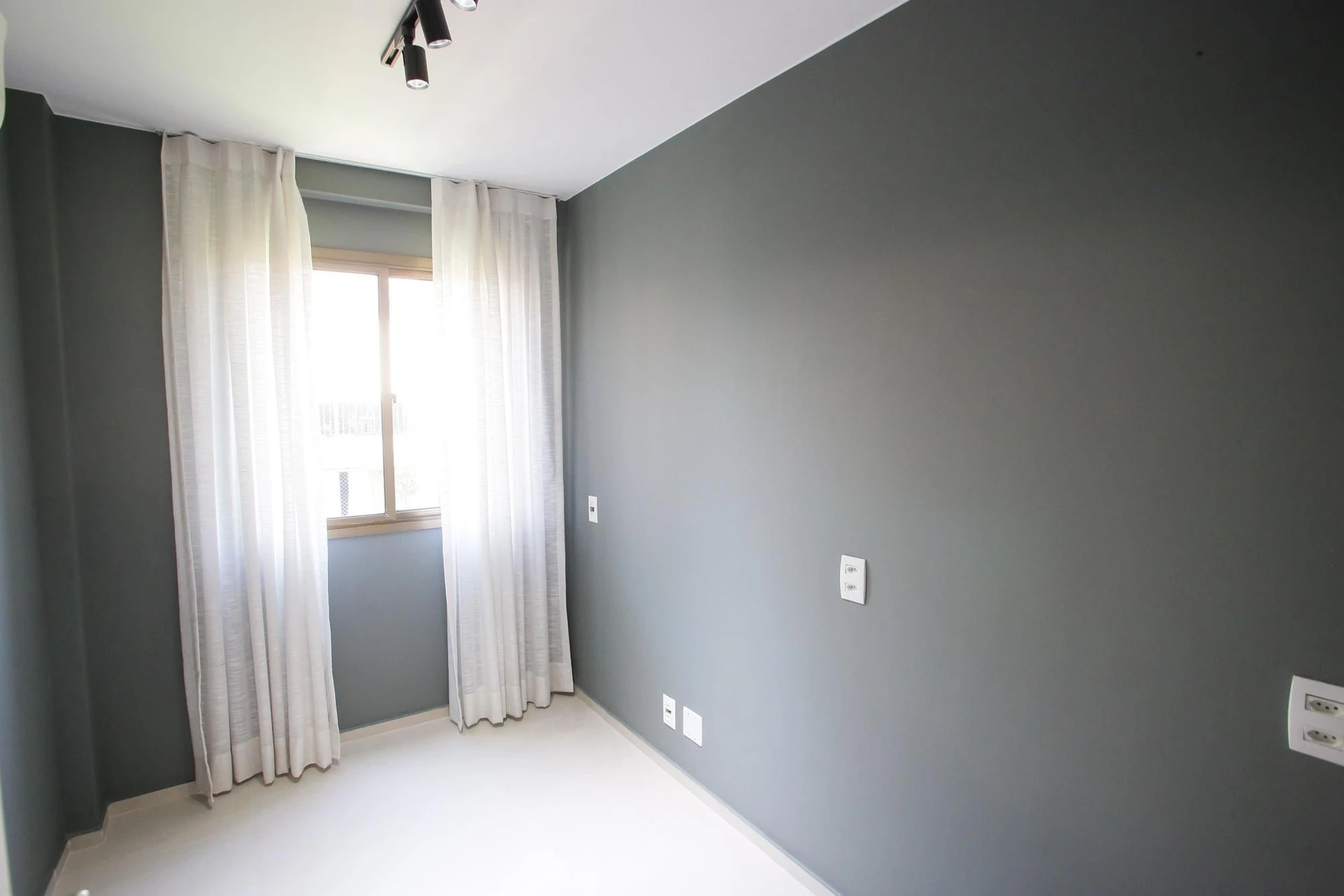 3-bedroom apartment in a building with a sauna — photo 60