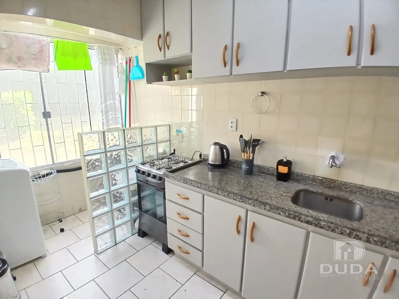 2-bedroom apartment with a washing machine in Florianópolis — photo 26