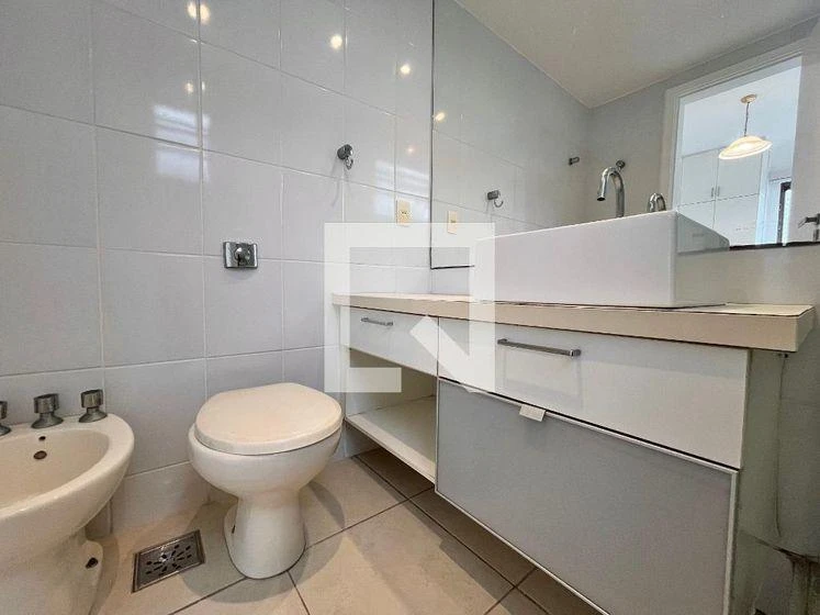 Гардеробная и 2 спальни: квартира 90 м² — photo 40