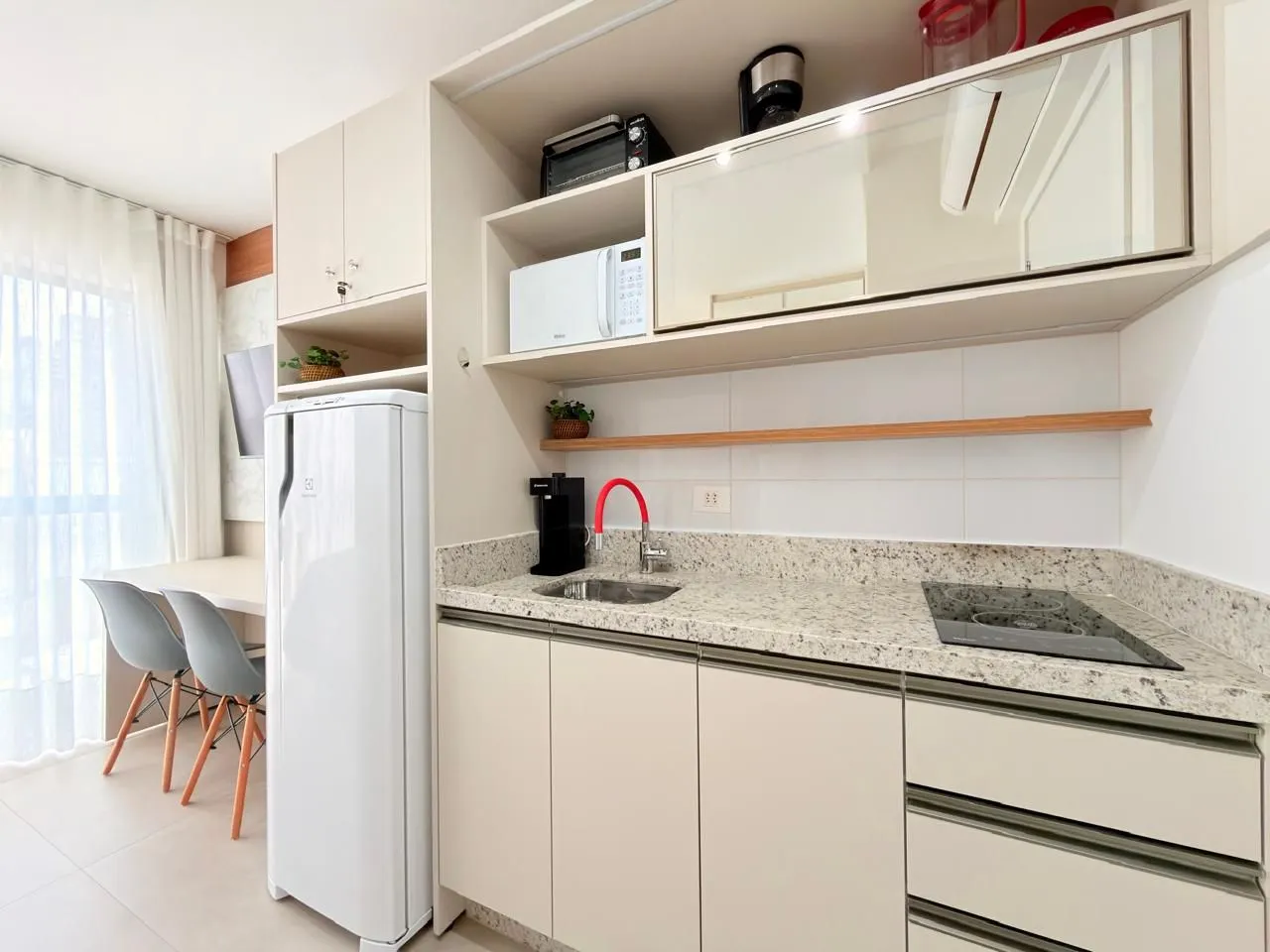 Furnished 36 m² studio with 1 bedroom and 1 bathroom — photo 4