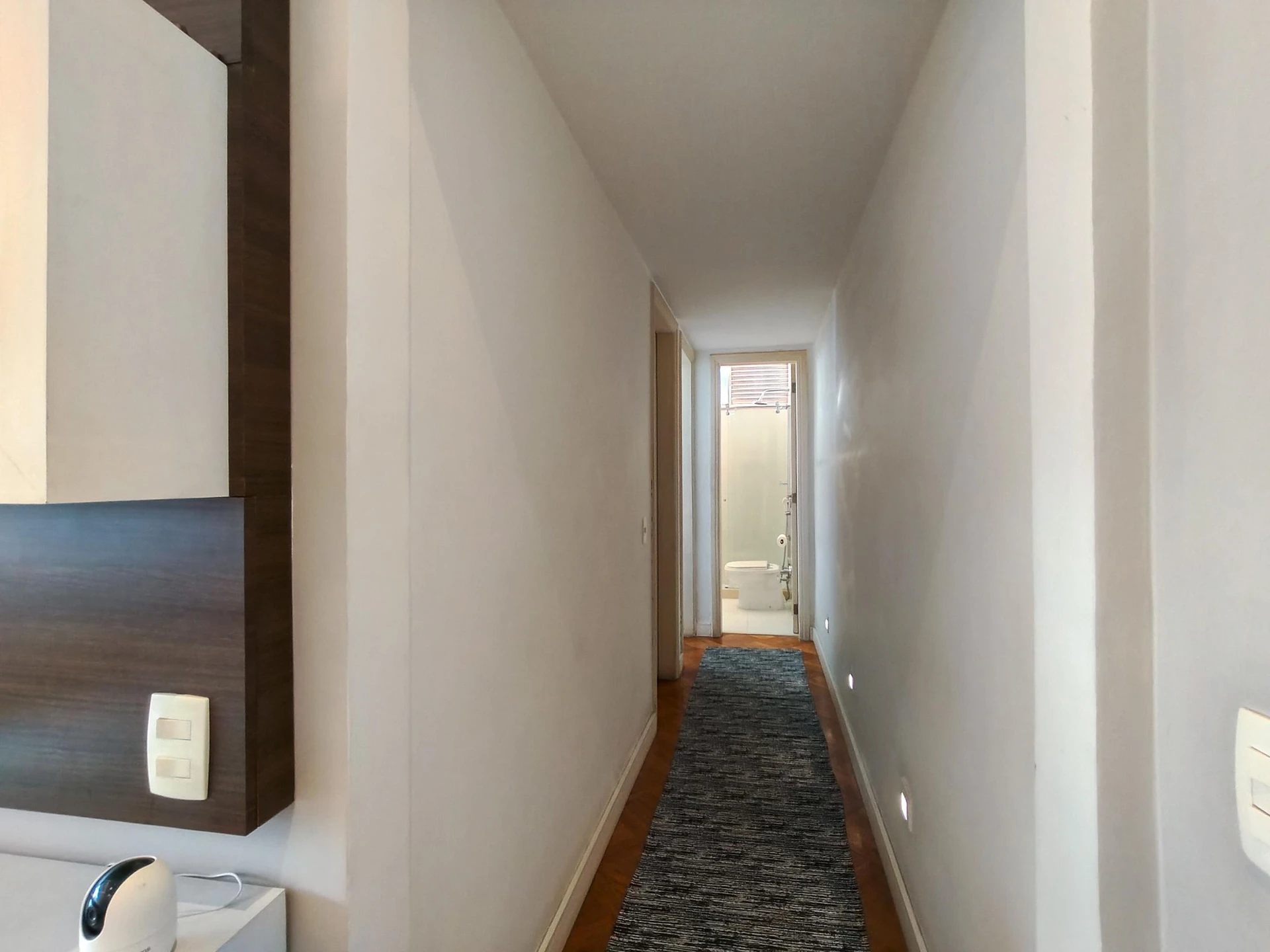 2-bedroom apartment with a mountain view in Rio de Janeiro — photo 25