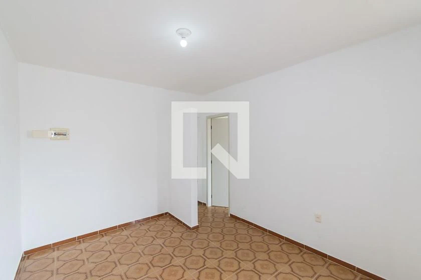 Apartamento sem mobília de 2 quartos com 1 banheiro — photo 23