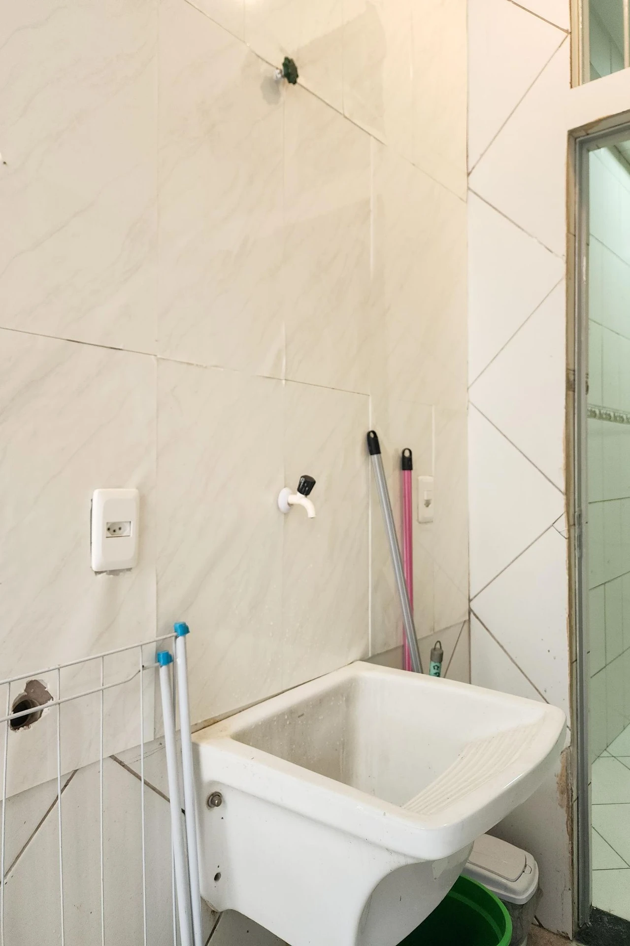 2-bedroom house, 1 with its own bathroom, 98 m² — photo 25