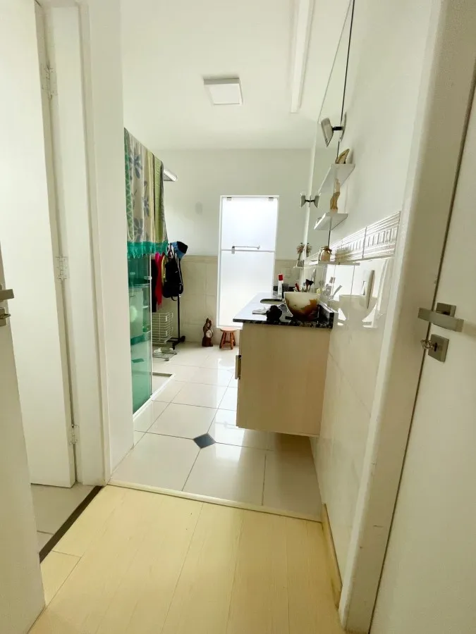 450 m² house with 4 bedrooms and 4 bathrooms — photo 26