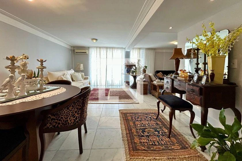 2-bedroom apartment with balcony, 3 bathrooms