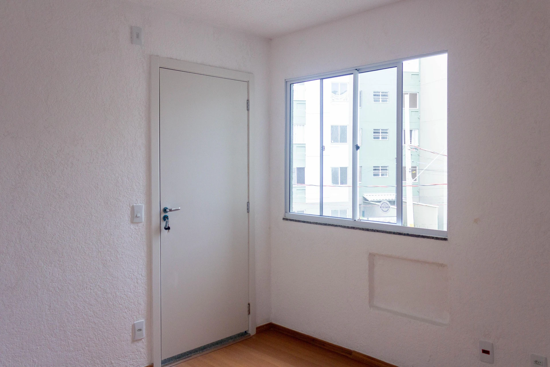 Apartamento de 2 quartos em condomínio com piscina — photo 24