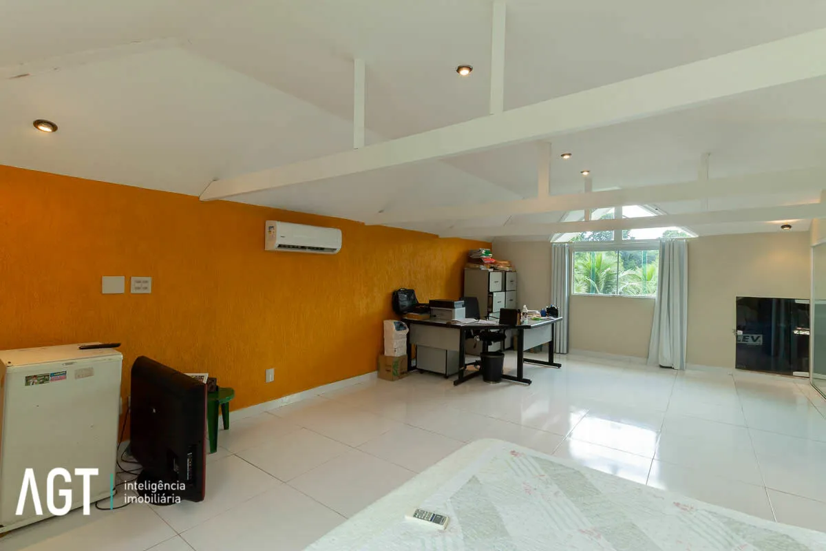 Furnished house with 4 bedrooms, 1 bathroom and 3 parking — photo 47