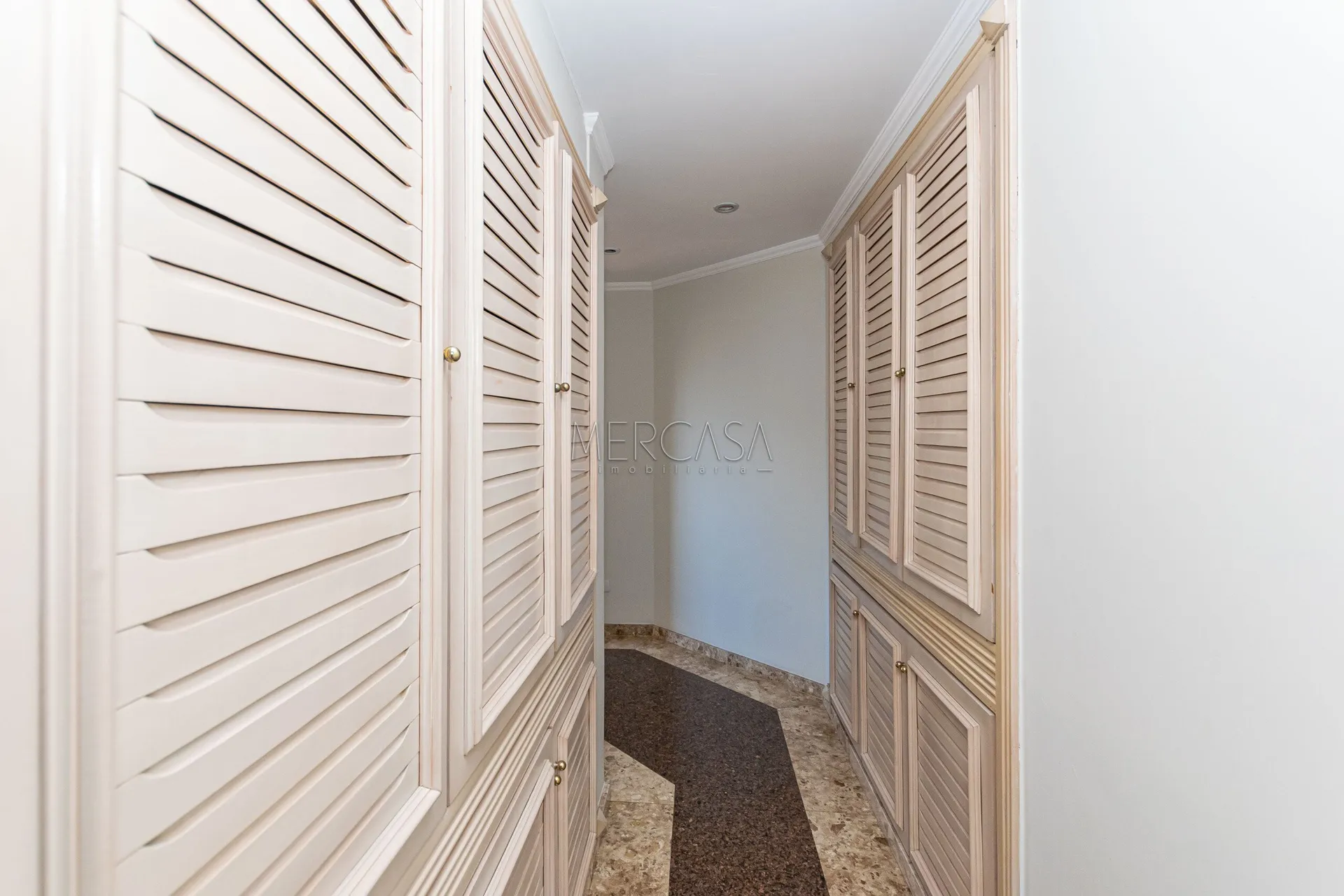 Apartamento com 3 quartos, 5 banheiros e 4 vagas — photo 32