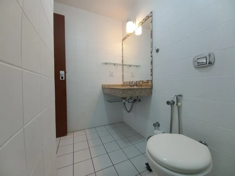 2-bedroom apartment with a water view — photo 43