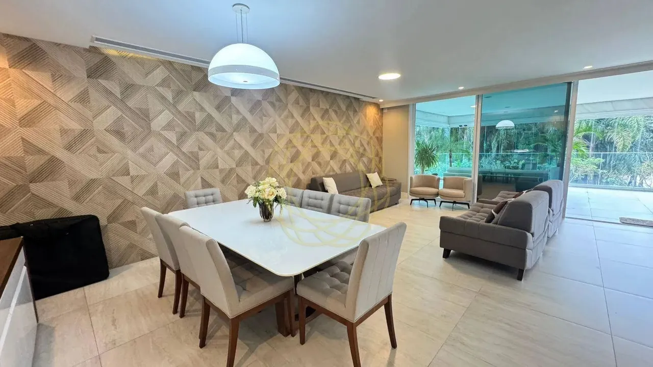 Furnished apartment with 4 bedrooms and 381 m² — photo 16