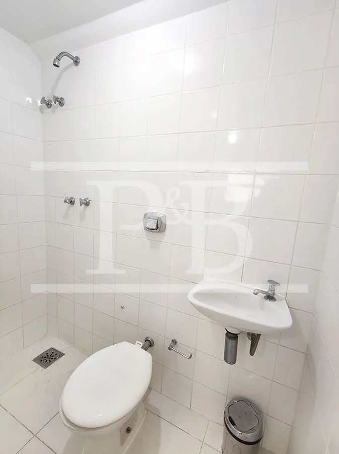 4-bedroom apartment with balcony, 300 m² — photo 35
