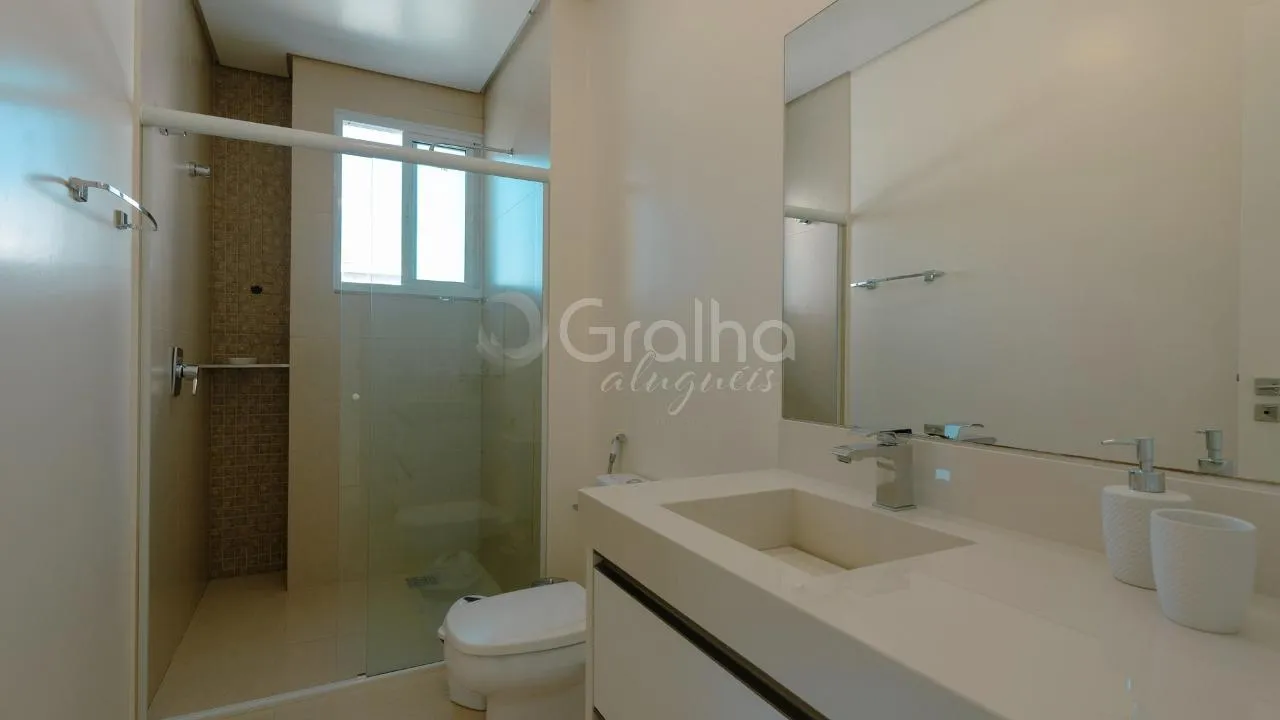 Меблированный дом: 5 спален с ванной и 730 м² — photo 17