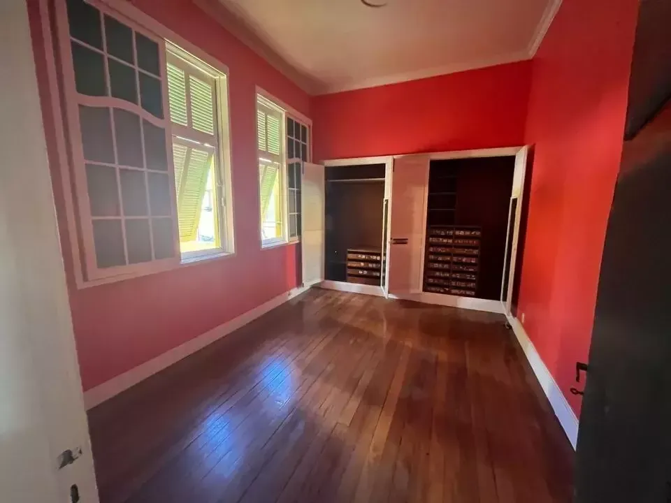 House with 3 bedrooms and a gas stove — photo 19