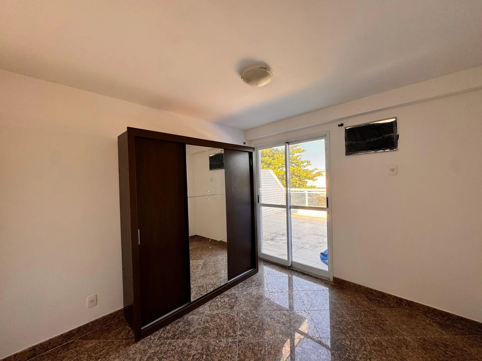 Apartamento, 233 m², com janelas do piso ao teto — photo 53