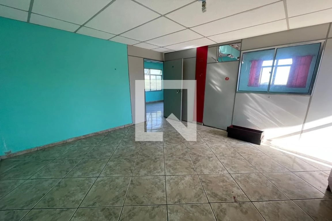 Casa para alugar com 4 quartos, varanda e quintal — photo 10