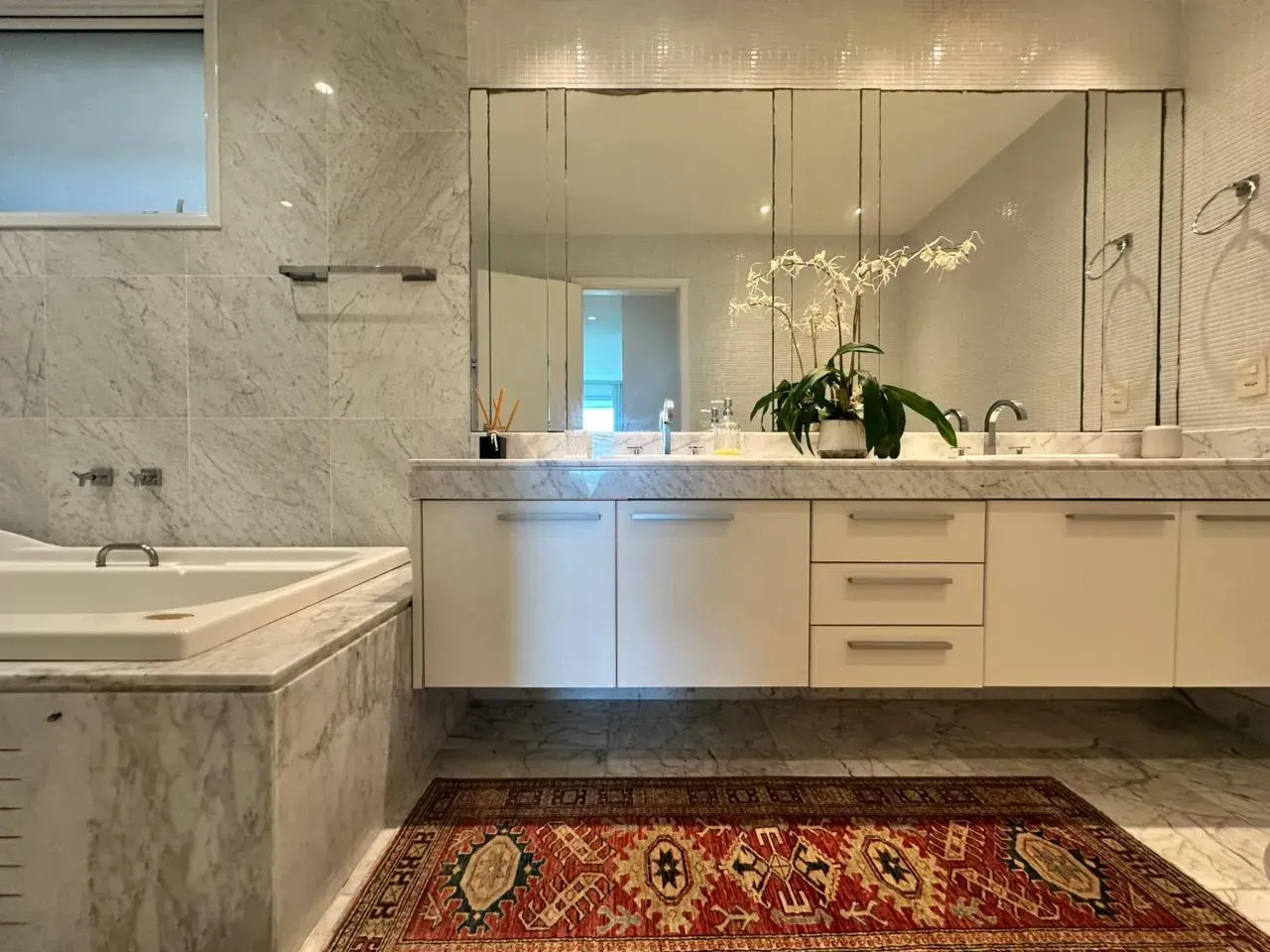 Apartamento mobiliado com 4 quartos e cozinha fechada — photo 9
