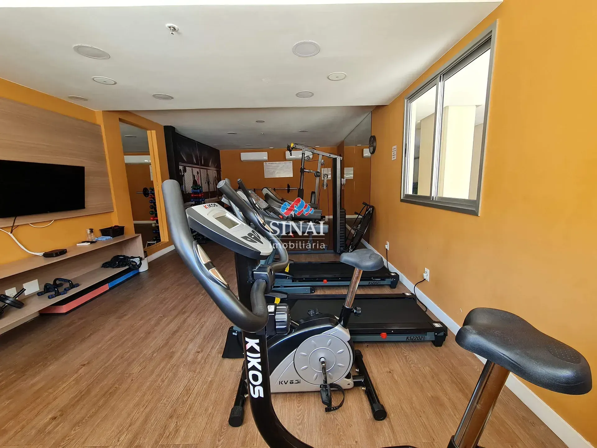 3-bedroom apartment with balcony and private BBQ — photo 31