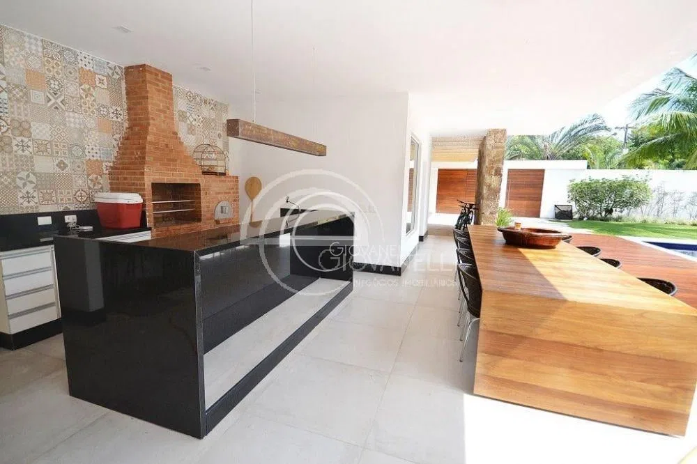 4-bedroom house with 4 en-suite bathrooms and balcony grill — photo 8