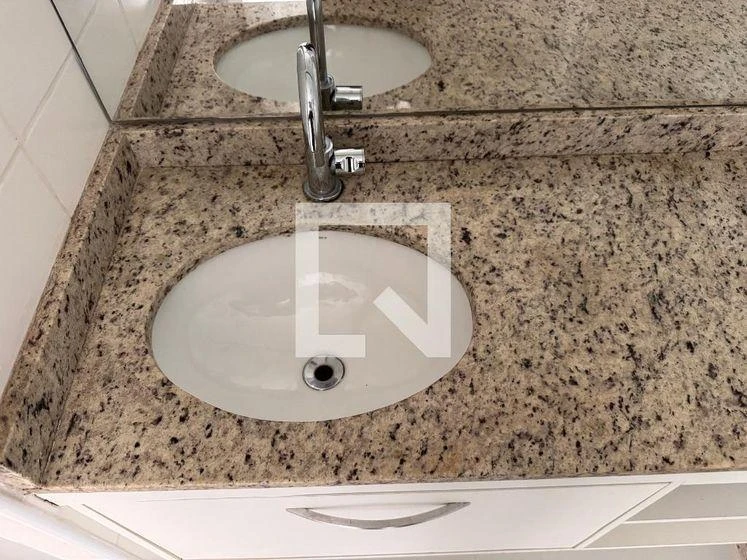 3-bedroom apartment with a mountain view in Rio de Janeiro — photo 44