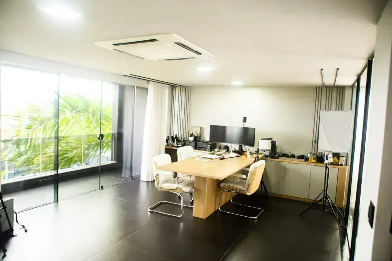 Casa triplex mobiliada com 5 suítes e 1.200 m² — photo 38