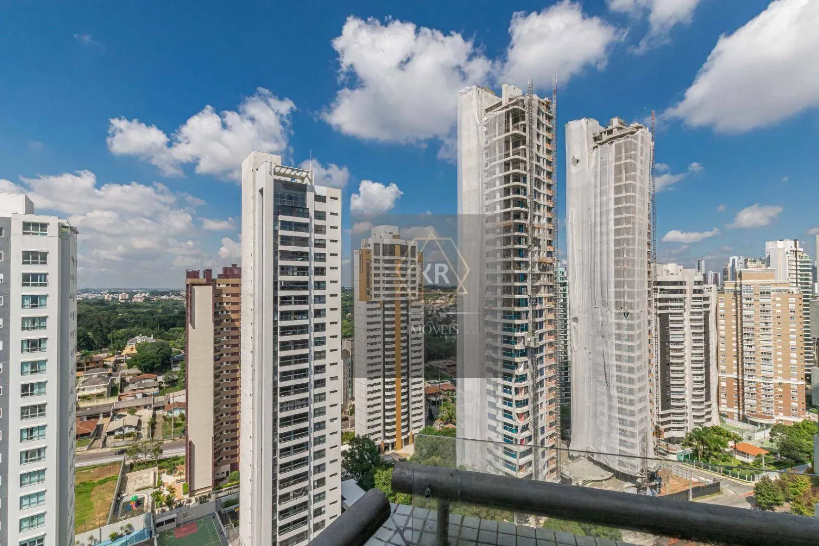 Furnished 272 m² apartment with 3 en-suites and 4 parking — photo 76