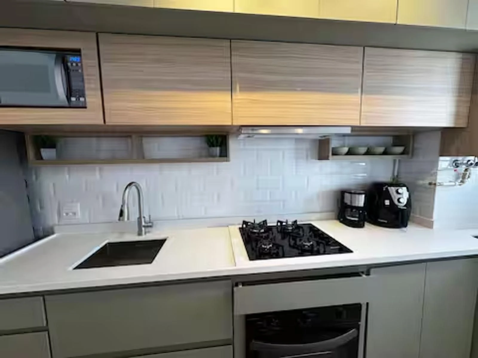 Меблированная квартира с 2 спальнями и кухней на газе — photo 18