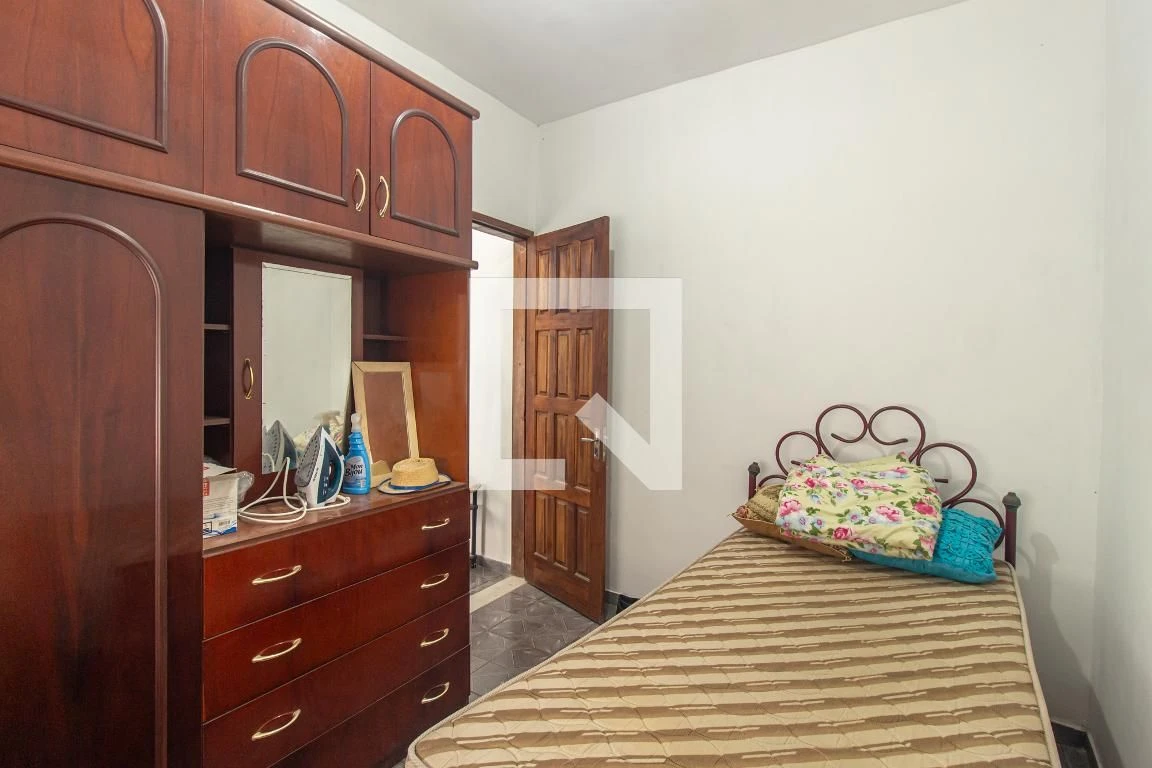 One-bedroom house with a garden — photo 14