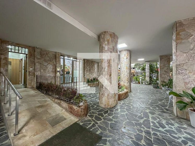 2-bedroom apartment with a mountain view in Rio de Janeiro — photo 10
