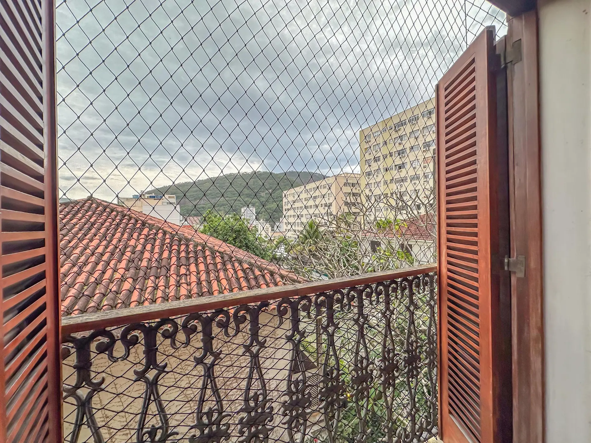 Apartment, 275 m², with a glass-enclosed balcony — photo 72