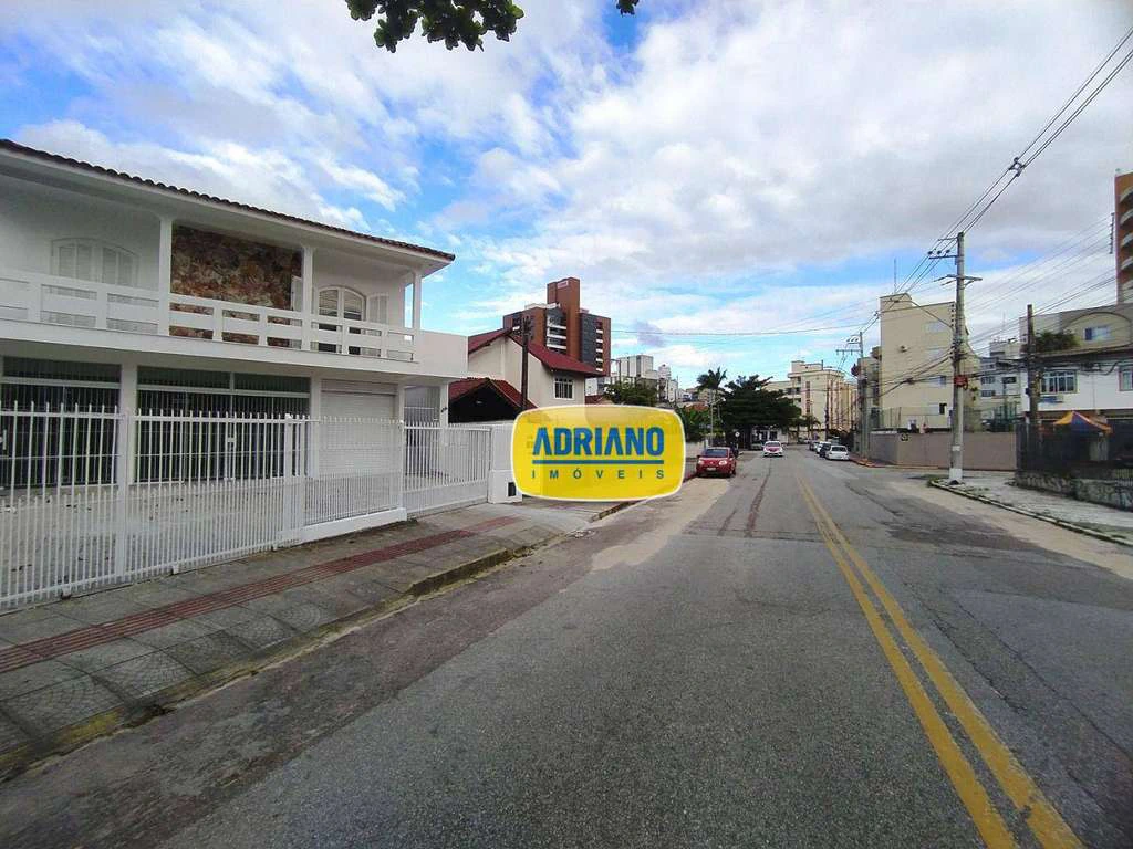 Two-level home with 3 bedrooms and 168 m² — photo 2